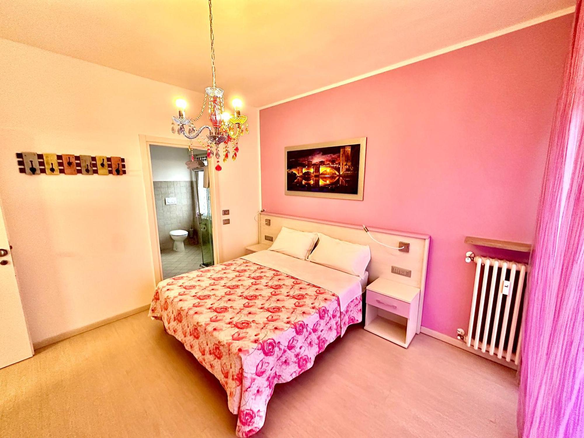 Ai Giardini Rooms -Vicino Ospedale Borgo Trento E Centro Storico Verona Exterior photo