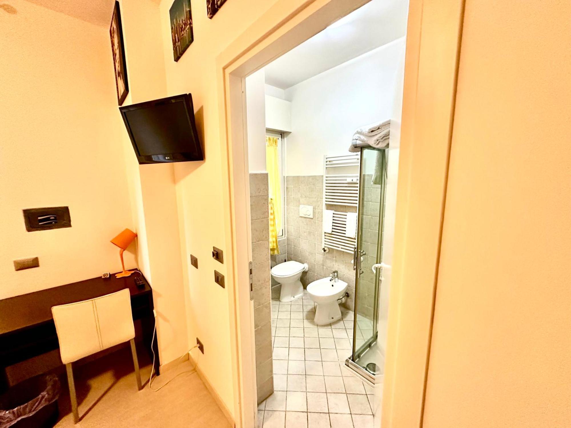 Ai Giardini Rooms -Vicino Ospedale Borgo Trento E Centro Storico Verona Exterior photo