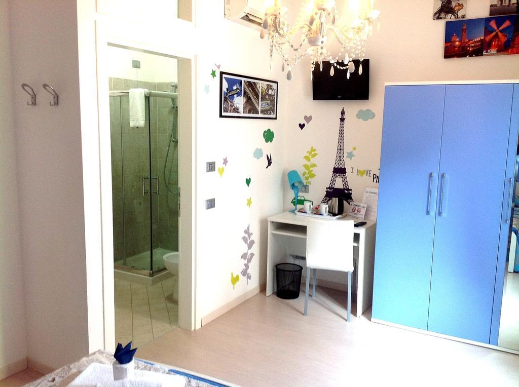 Ai Giardini Rooms -Vicino Ospedale Borgo Trento E Centro Storico Verona Exterior photo