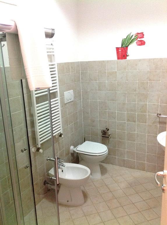 Ai Giardini Rooms -Vicino Ospedale Borgo Trento E Centro Storico Verona Room photo