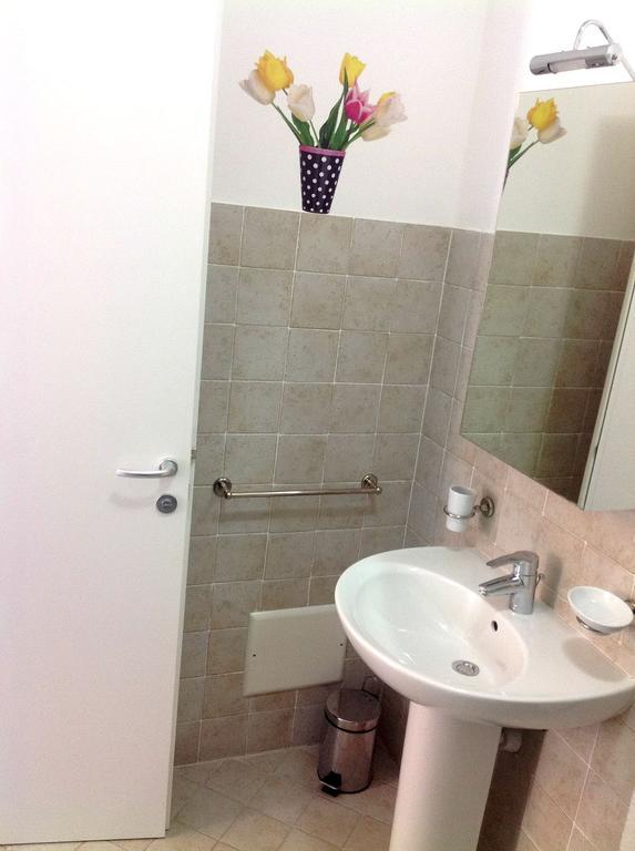 Ai Giardini Rooms -Vicino Ospedale Borgo Trento E Centro Storico Verona Room photo